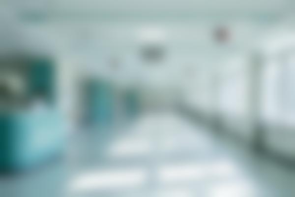 宜昌伊呀中广口腔门诊部怎么样？种植牙、牙齿矫正价格与特色项目一览