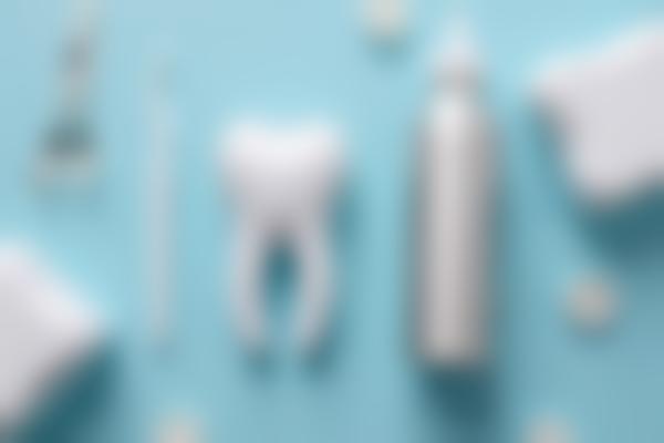 广州牙套价格一览，看穗华/柏德/德伦等多家医院收费详情