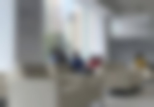 郑州白皮书口腔医院李少飞医生简介暂缺，先了解郑创益等多位口腔专家的精湛医术与成就 