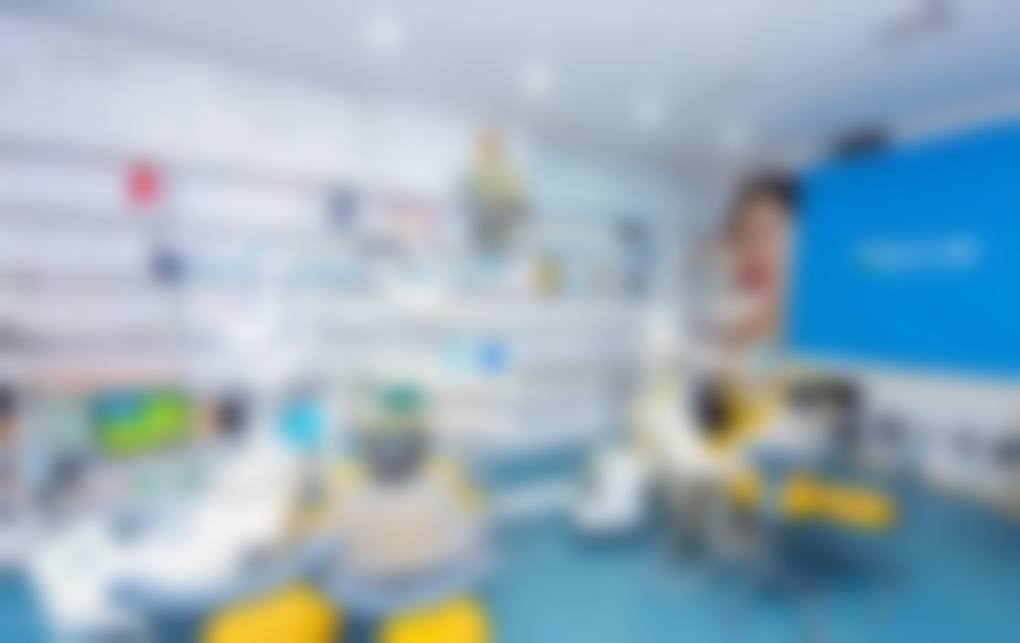 石峰新南光口腔曾双贵门诊部株洲新南光口腔牙椅