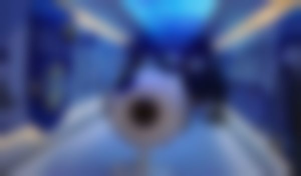 全飞秒SMILEpro微创手术,精细效率高无负担