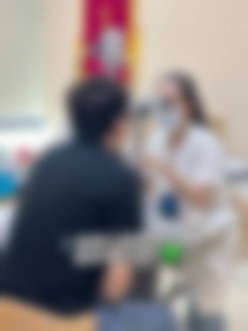 高端设备与特色项目优势